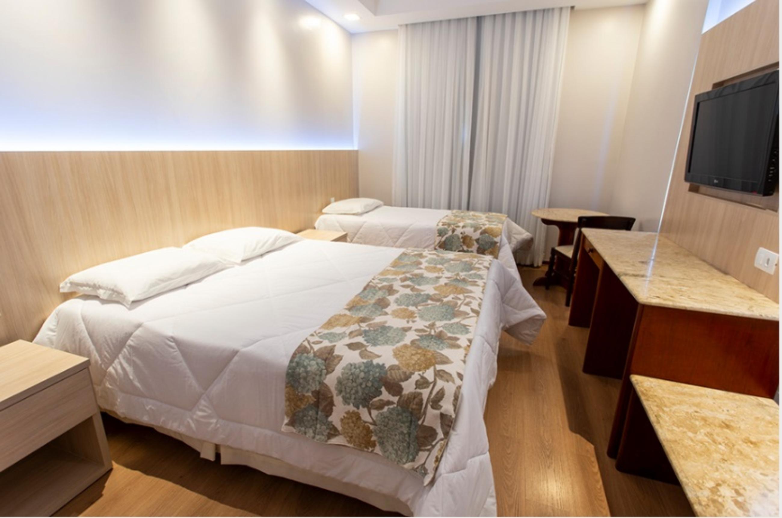 Hotel Carlton Plaza Poços de Caldas Exteriör bild