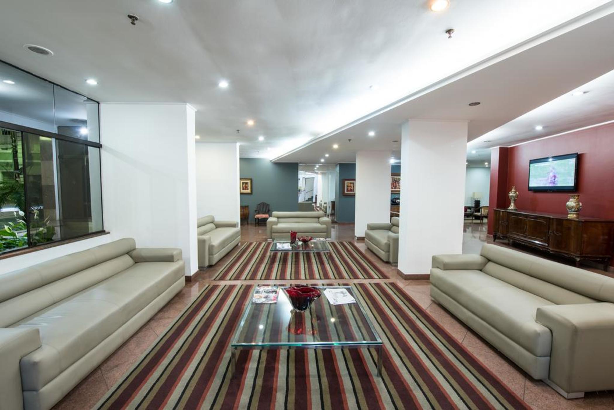 Hotel Carlton Plaza Poços de Caldas Exteriör bild