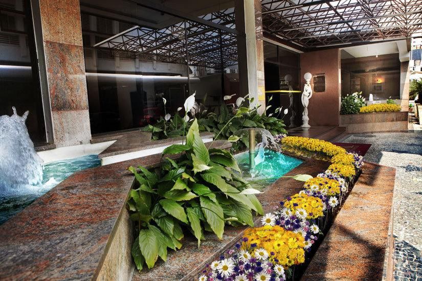Hotel Carlton Plaza Poços de Caldas Exteriör bild