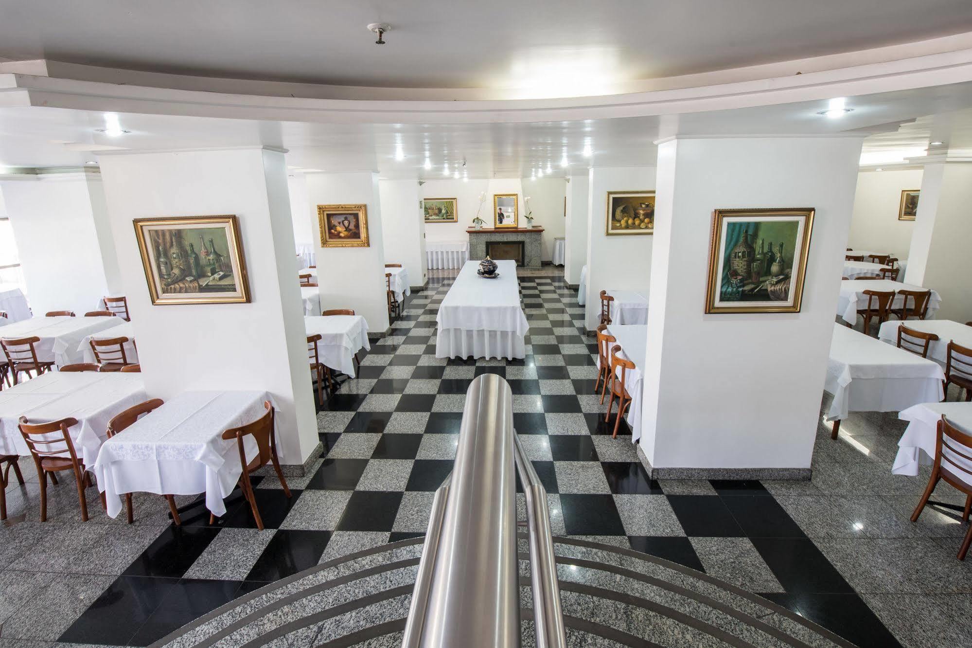 Hotel Carlton Plaza Poços de Caldas Exteriör bild