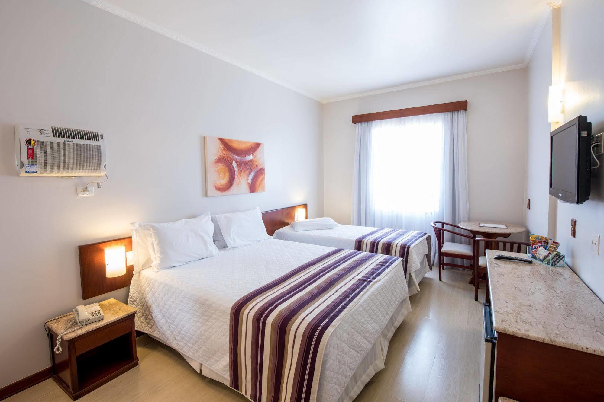 Hotel Carlton Plaza Poços de Caldas Exteriör bild