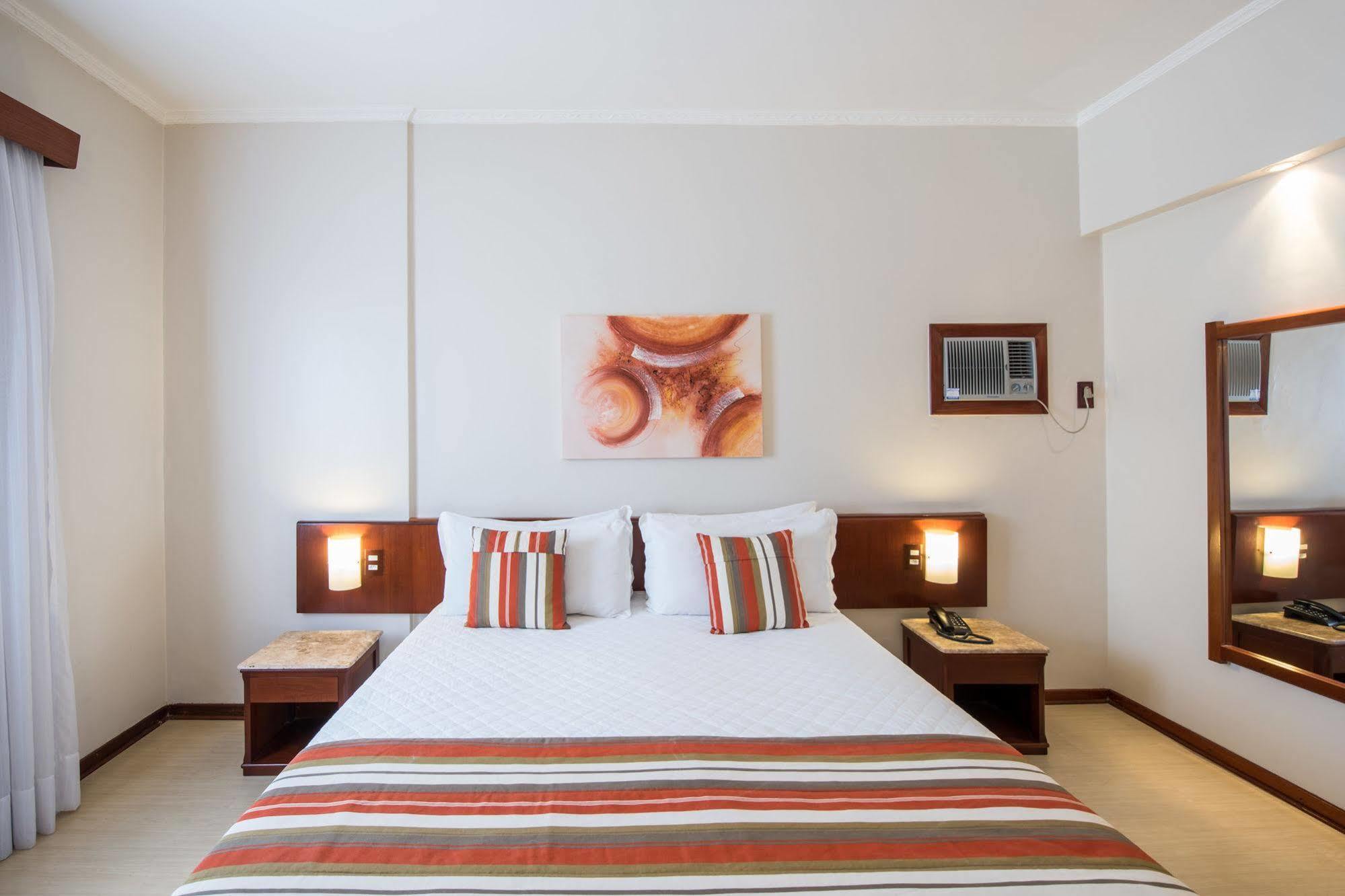 Hotel Carlton Plaza Poços de Caldas Exteriör bild