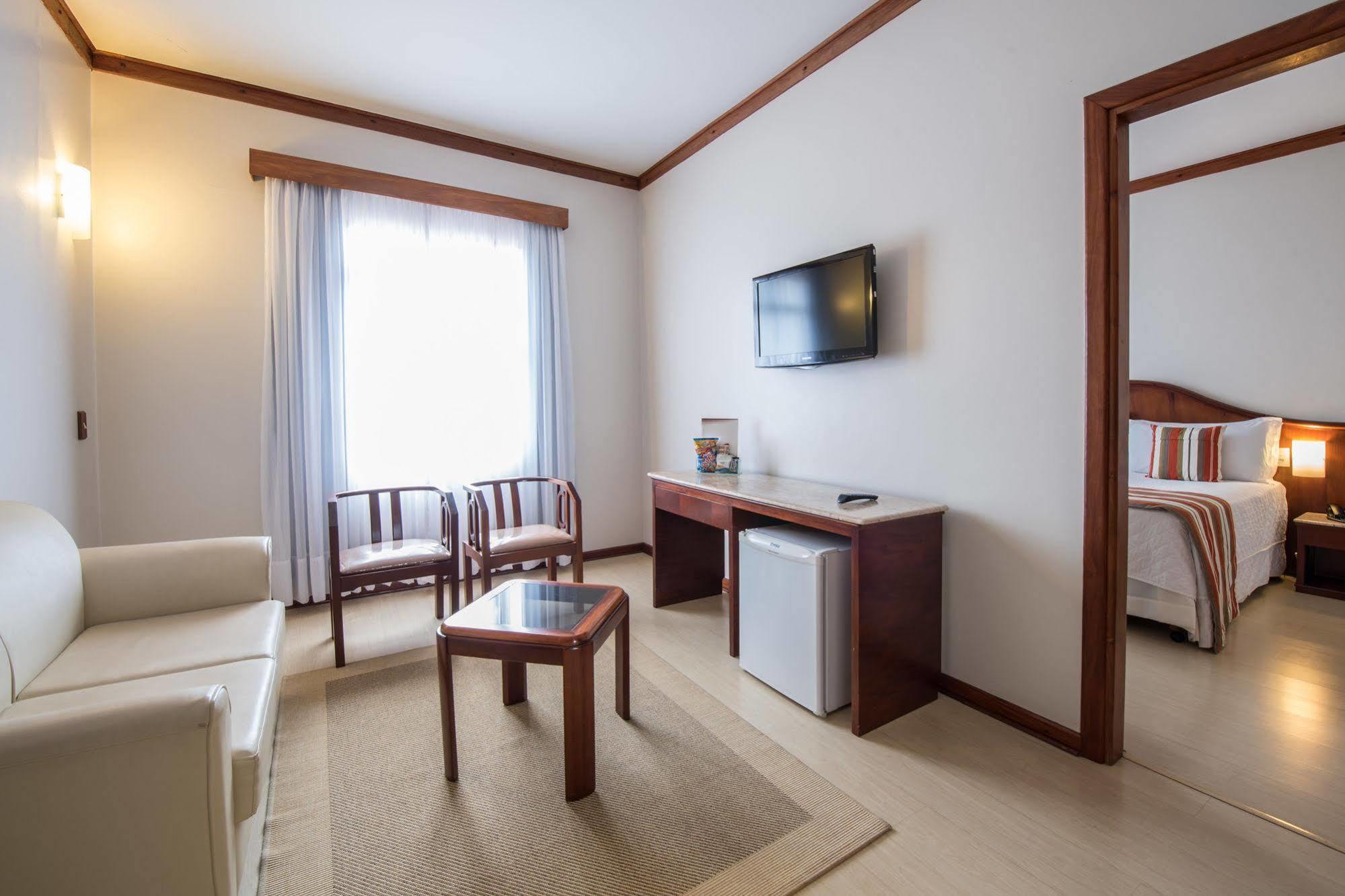 Hotel Carlton Plaza Poços de Caldas Exteriör bild